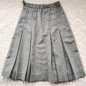 100% Wool Vintage Pleated Gray A-line Skirt - Dark Academia - Size XS/S